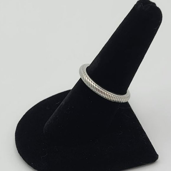 Exquisite JUDITH RIPKA Textured Braided Band Ring - Picture 8 of 10